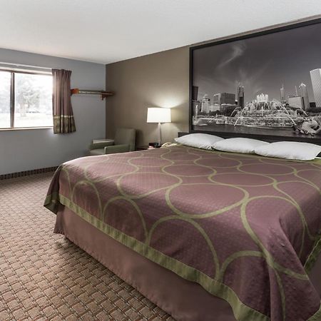 Super 8 By Wyndham Mundelein/Libertyville Area Exterior photo